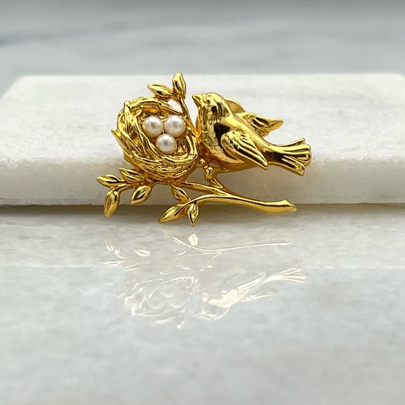 Bird Nest Brooch - Picture 3 of 7